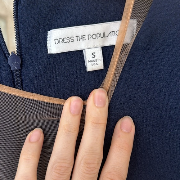 Dress the population dress - Picture 4 of 6